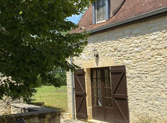 Domainerossignol Acacia Semesterbostad