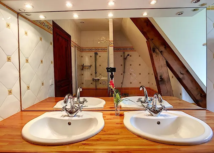 Domainerossignol Acacia Semesterbostad